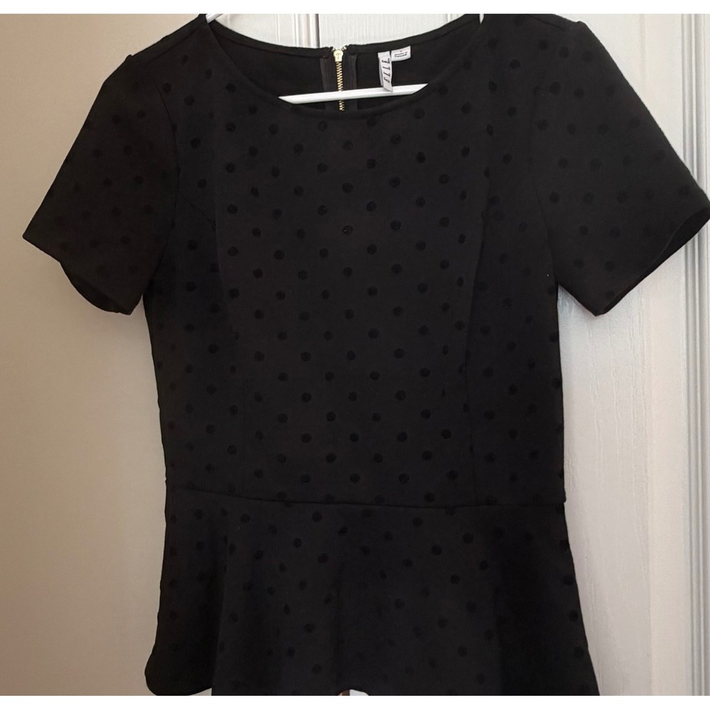 ELLE Black Flocked Polka Dot Peplum Top Short Sleeve Gold Zipper Blouse Small